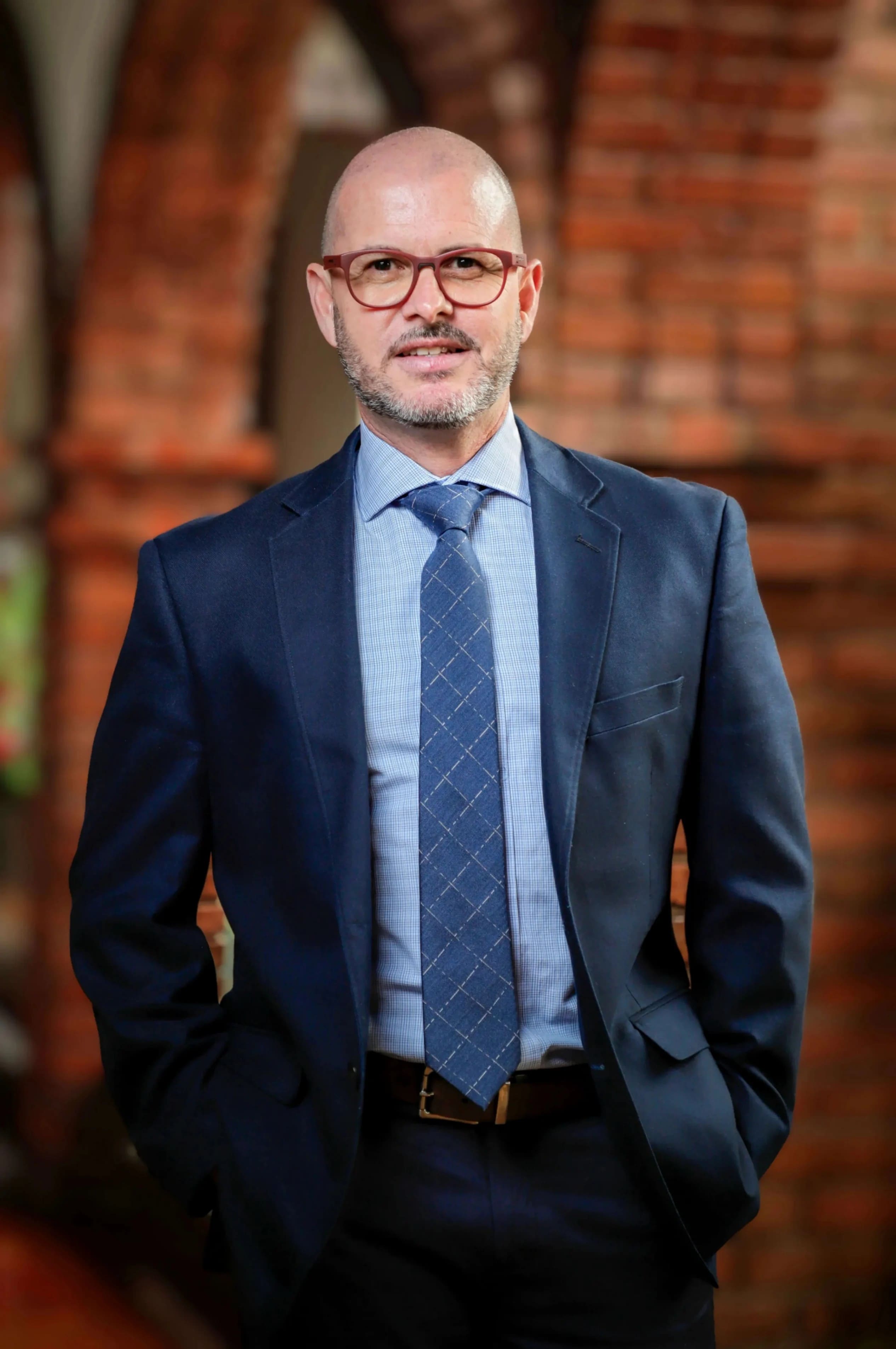Carlos Riba - Director y fundador de Riba Legal con más de 25 años de experiencia
